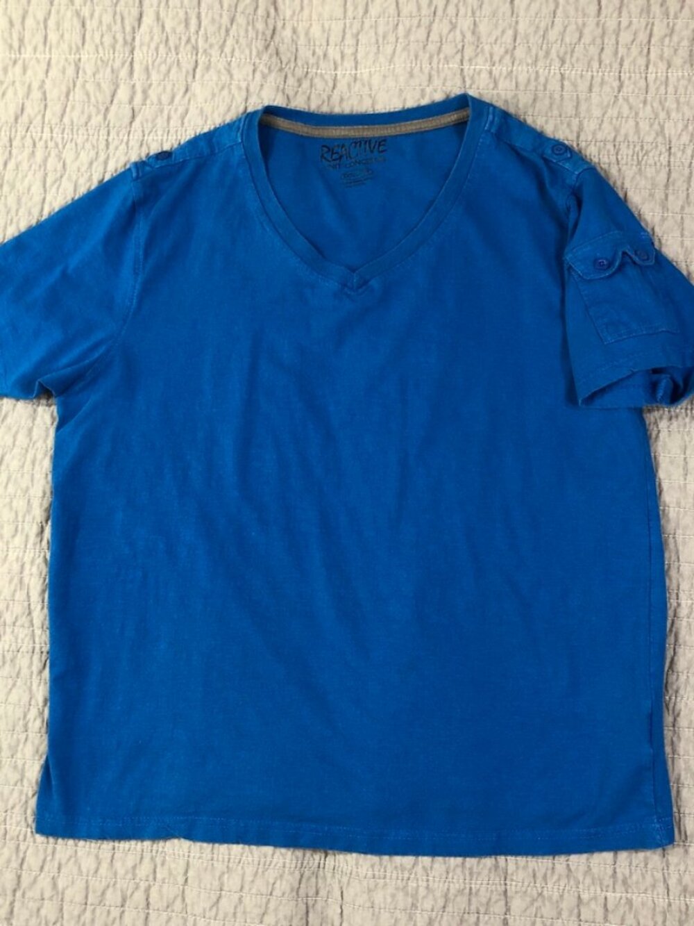 4/$15 Reactive Knit Concepts T Shirt Women XL Blue V Neck Epaulettes Pocket